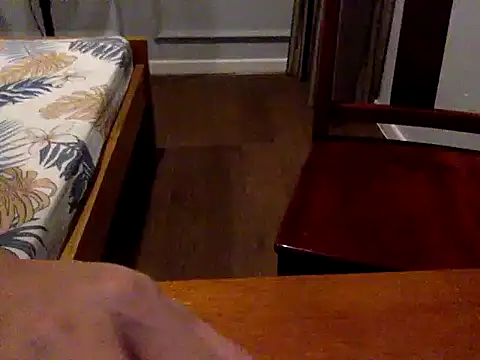 17Komodo 在線直播表演