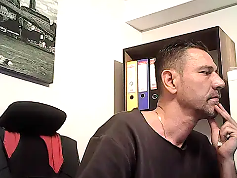 mastercharisma35 Adlı Modelin Web Kamerası Şovu