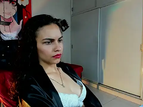 Skylovershot's Live XXX Chat