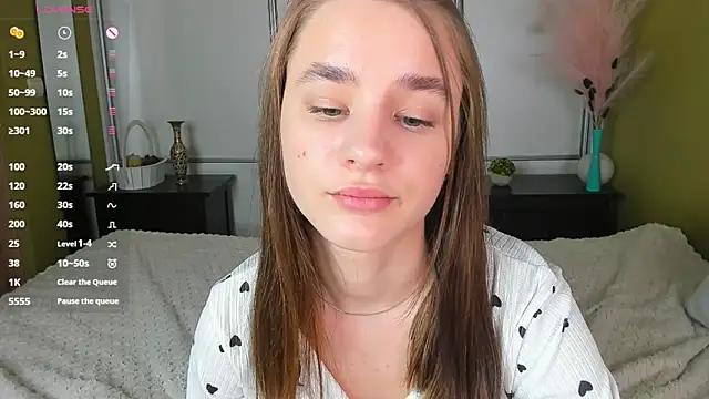 JinnyMcie's Live XXX Chat