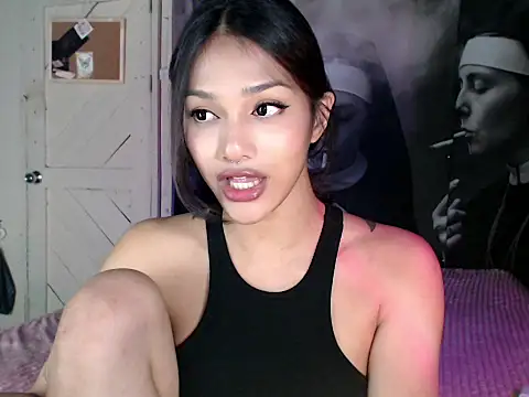 itsmekarinaaa Adlı Modelin Web Kamerası Şovu