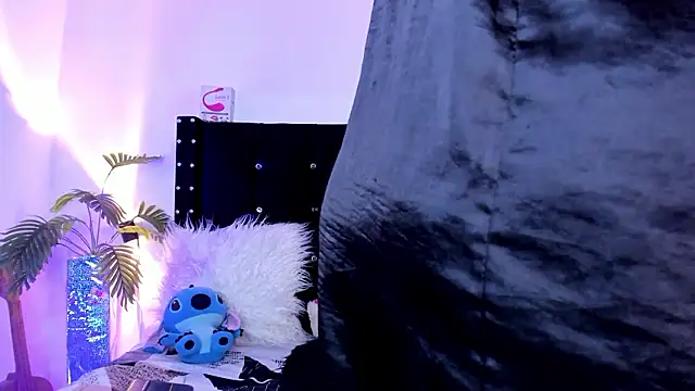 Cooperrosscute233's Live XXX Chat