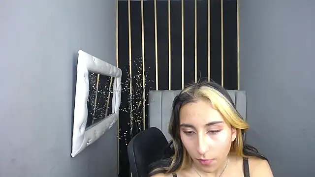 Chat XXX ao vivo de moon_shut