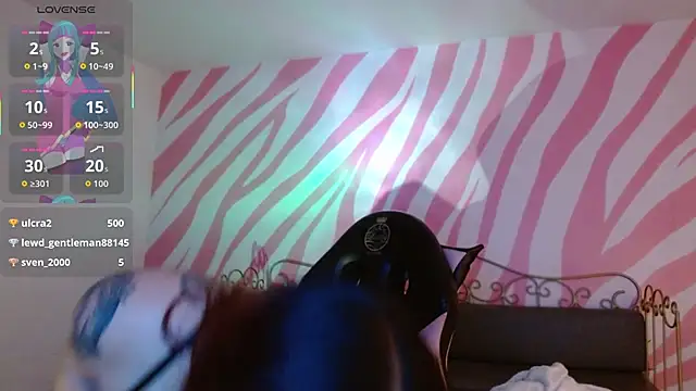 Chat XXX en directo de Scarlet_queen4