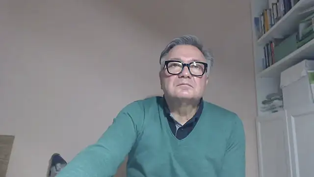 YOU6me: διαδικτυακό σόου στην κάμερα