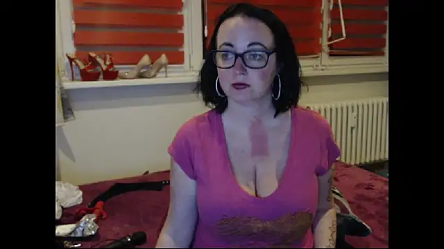 Alexie33 Chat XXX in diretta