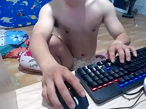 XXX chat uživo modela Cloudycockcare