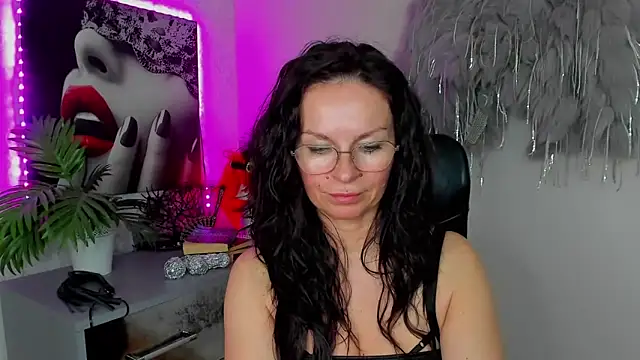 HelenLuxx Live XXX Chat