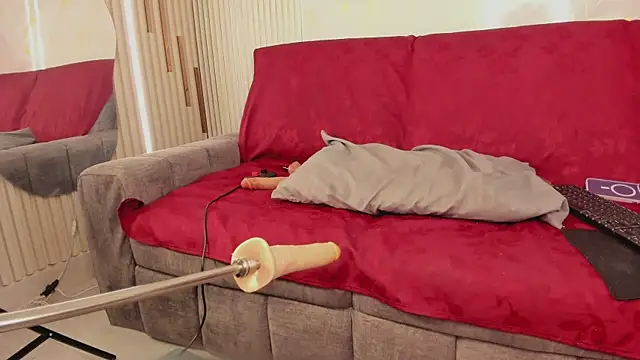 NhoanBrunette Adlı Modelin Canlı XXX Sohbeti