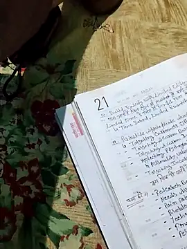 XXX chat uživo modela honeypani