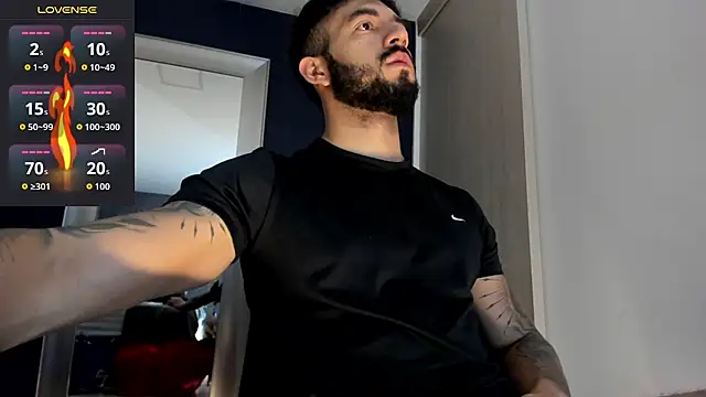 XXX chat uživo modela MarkWalker__