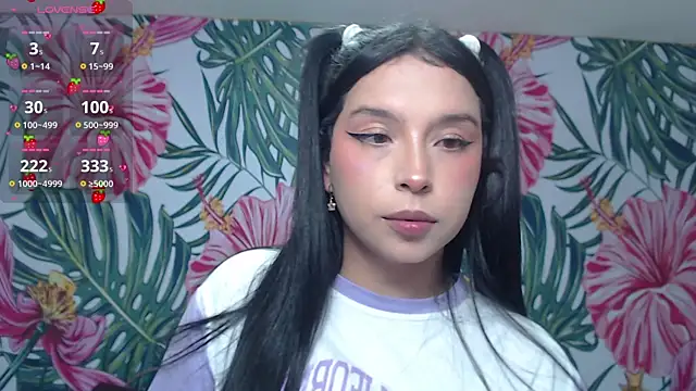 Small_naughty_のライブXXXチャット