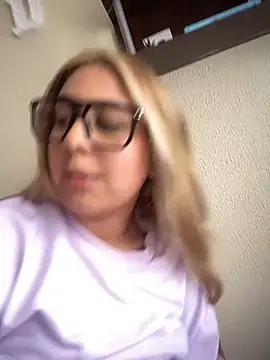 Živý XXX chat Miabonnett_