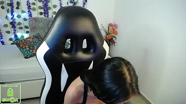 NathaliaSweet_11 élő XXX-chatje