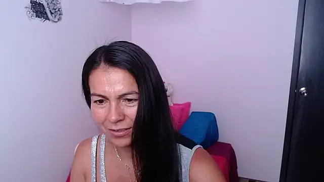 Chat XXX Live camilavargas_