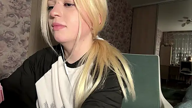 Živý XXX chat JeneeBIanks