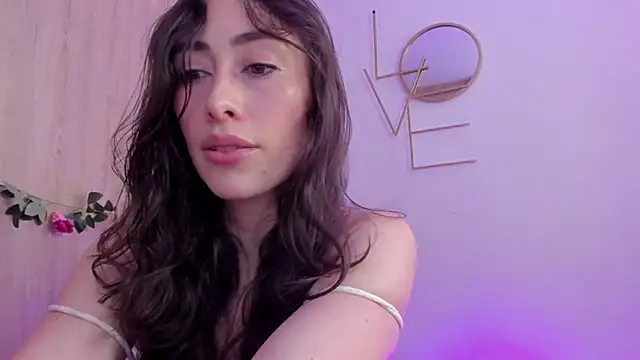 Amatiista 即時 XXX 聊天