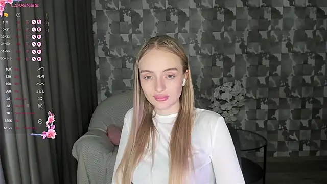 A_delina élő XXX-chatje