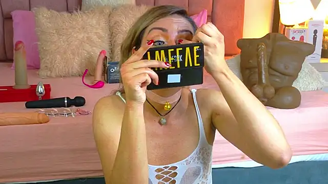 Lunitaa_Diva: онлайн-секс-чат