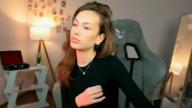 nexorine Adlı Modelin Canlı XXX Sohbeti