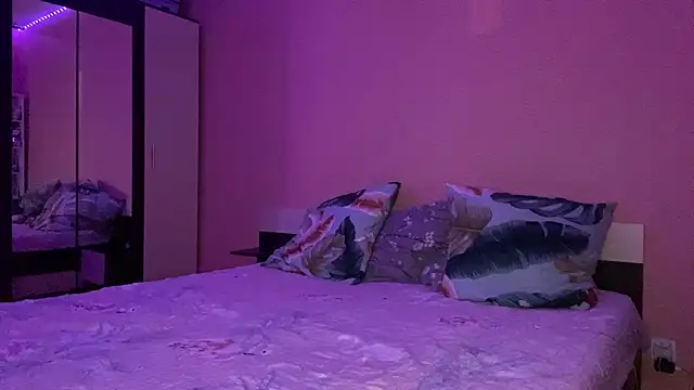 Julia_Charm's Live XXX Chat