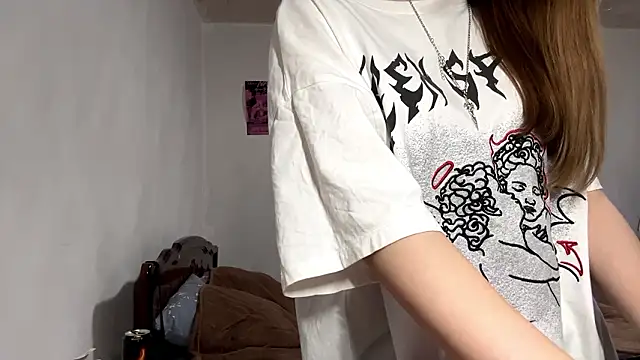 NyelleSpir Adlı Modelin Web Kamerası Şovu