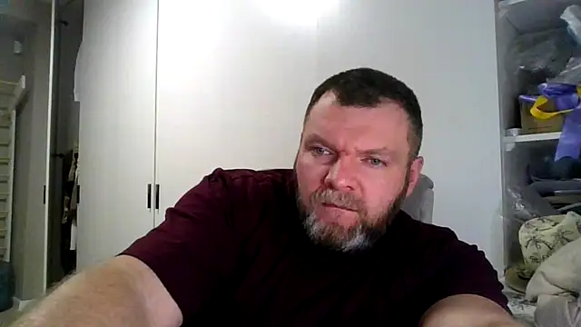 Hot_Adonis: απευθείας συνομιλία ΧΧΧ