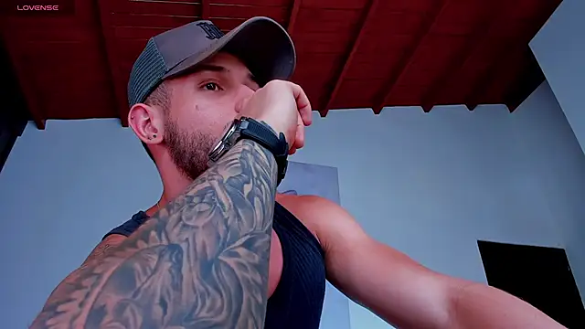 Santos_ramirez1のライブXXXチャット