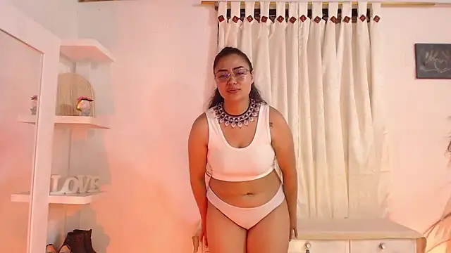 _Kim__M Adlı Modelin Canlı XXX Sohbeti