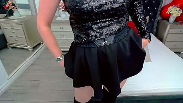 SuzzySun's Live XXX Chat