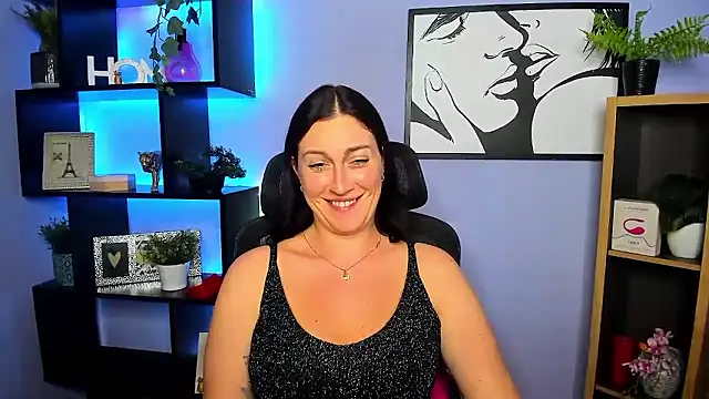 FUN_AMI Adlı Modelin Canlı XXX Sohbeti