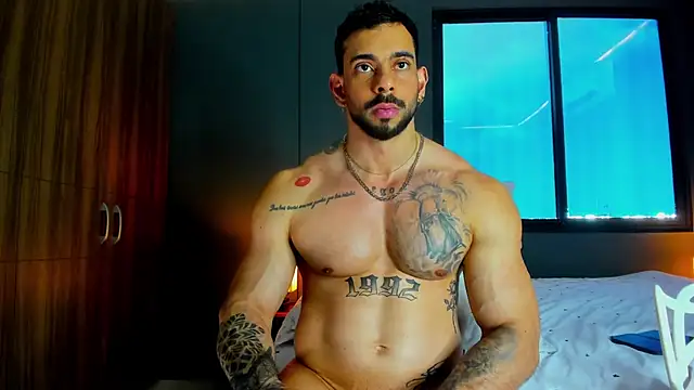 Show modela massimo_visconti na web-kameri