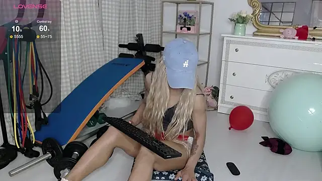 SarahRaynexのライブXXXチャット