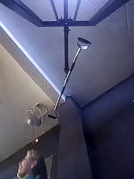 XXX chat uživo modela Tefannyy_