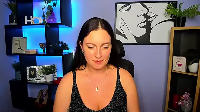 دردشة FUN_AMI الجنسية المباشرة