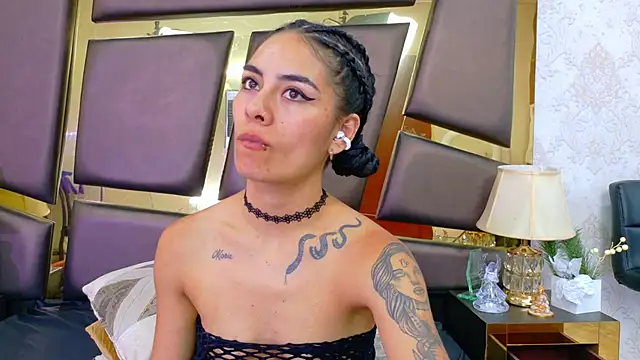 NicoleEsposito's Live XXX Chat