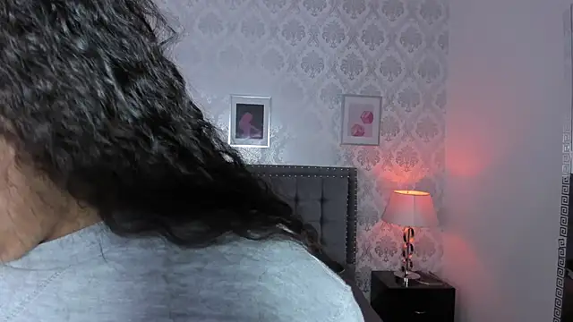 paulys_'s Live XXX Chat