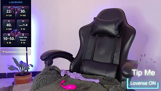 Sarasavage Chat XXX live