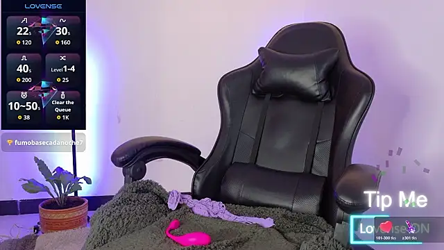 Sarasavage's Live XXX Chat