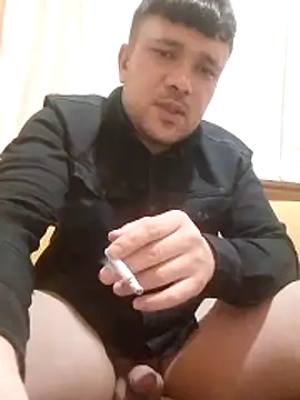 CanercakanのライブXXXチャット