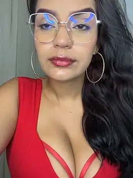 Sara-77 – Live XXX-chat