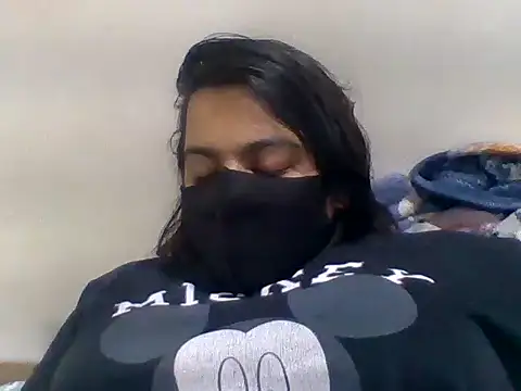 Pertunjukan Kamera Web Ruchi_Singh0