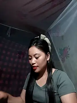 Chat +18 de Alice-567 ao vivo