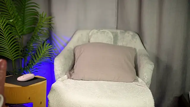 juwenta's Live XXX Chat