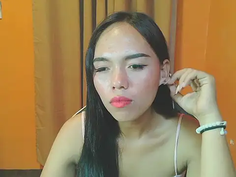 ur_lovelyjessy Show in webcam