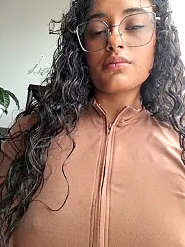 morocha231: онлайн-секс-чат