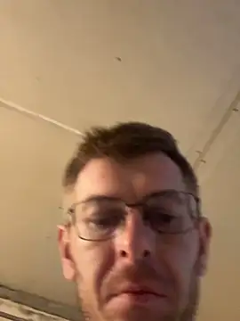 adrian90bi11 – webcam-show