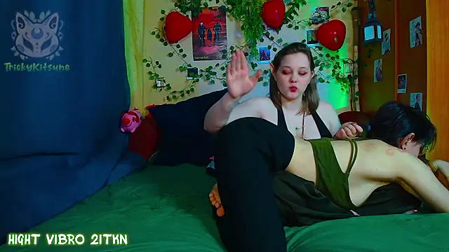TrickyKitsune – Naživo XXX chat