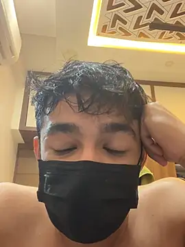 Dark_2465 élő XXX-chatje