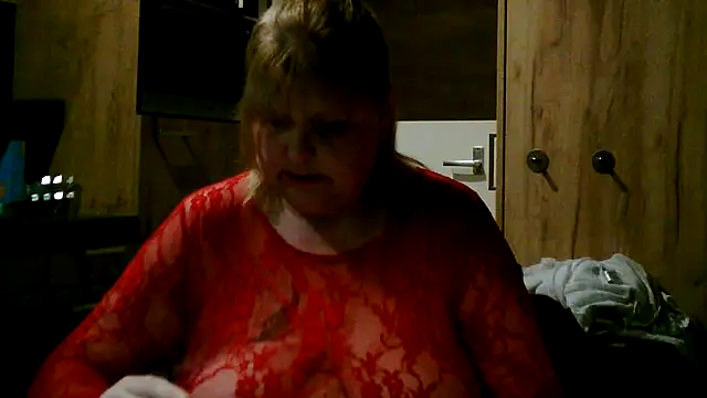 Sylviastar46: онлайн-секс-чат